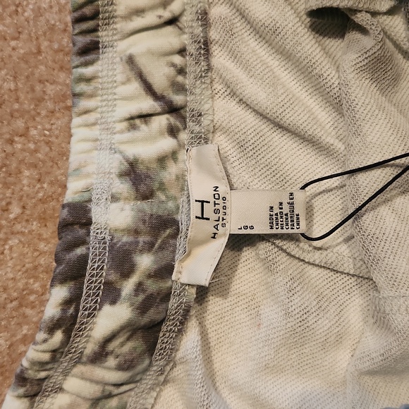 H HALSTON - WOMENS LARGE-  -AQUA-GRAY TIE DIE SHORTS - Picture 5 of 8